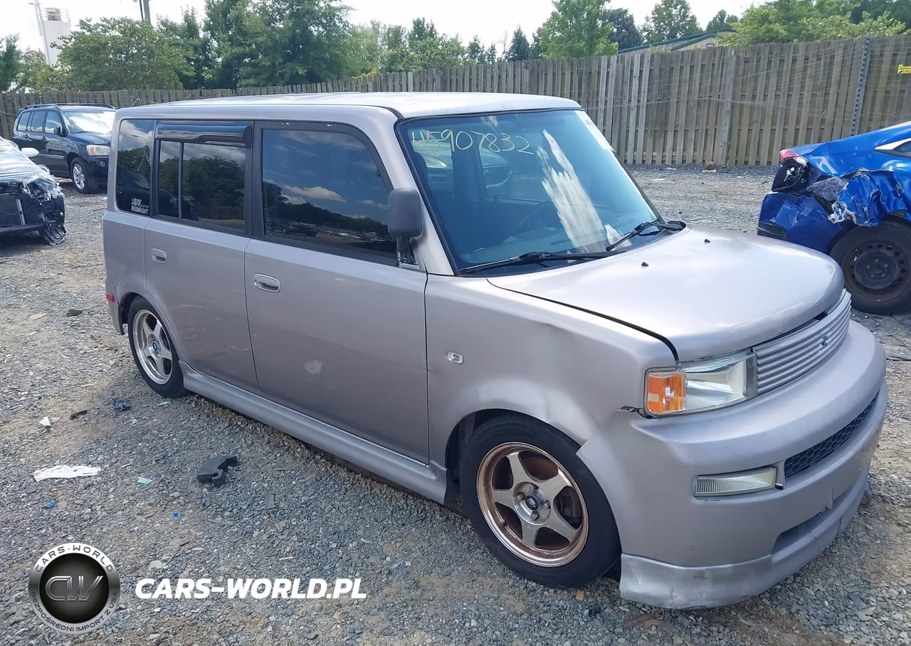 2004 Scion Xb
