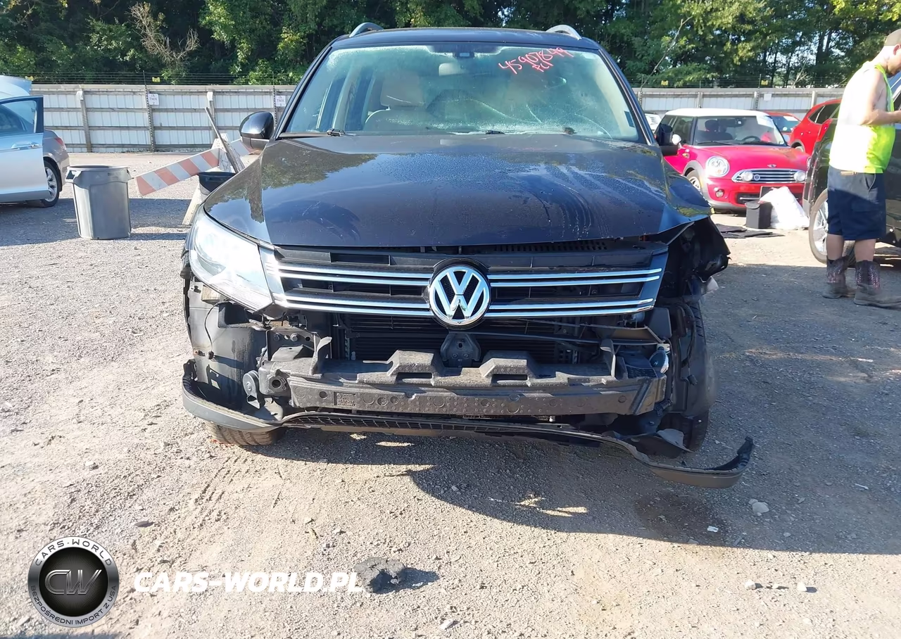 2017 Volkswagen Tiguan 2.0T Wolfsburg Edition VIN:WVGSV7AX1HW513485 - 6