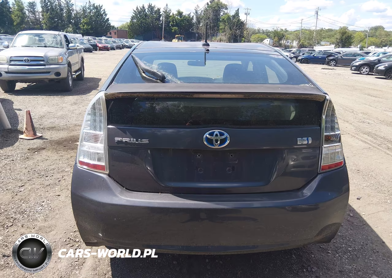 2011 Toyota Prius Three VIN:JTDKN3DU2B0299860 - 17
