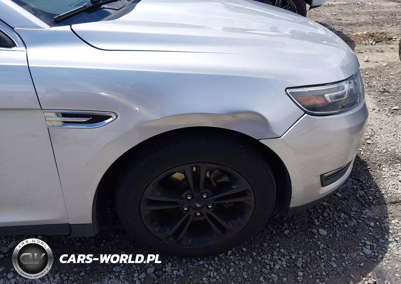 2015 Ford Taurus Sel VIN:1FAHP2E82FG142736 - 17