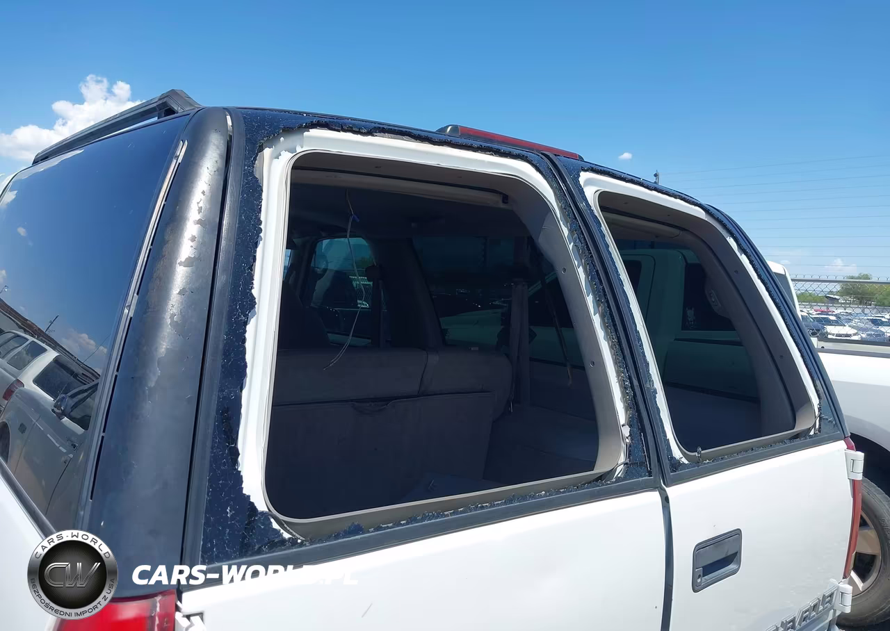 1998 Chevrolet Tahoe VIN:3GNEK18R8WG104644 - 6