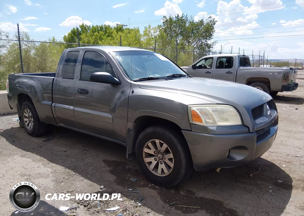 2007 Mitsubishi Raider Ls