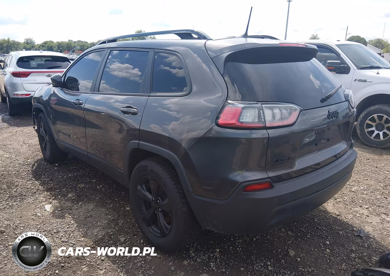 2019 Jeep Cherokee Altitude 4X4 VIN:1C4PJMLBXKD452551 - 3