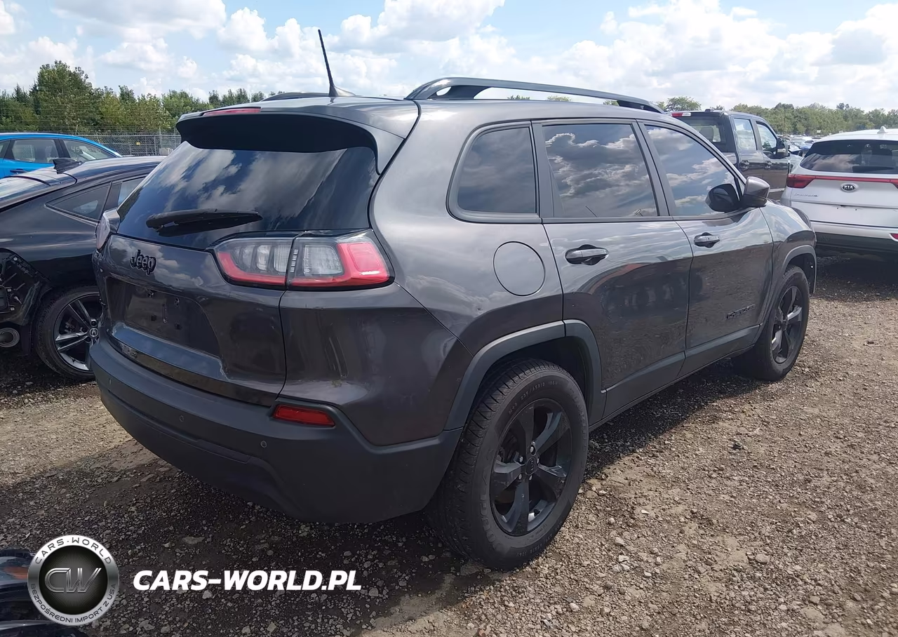 2019 Jeep Cherokee Altitude 4X4 VIN:1C4PJMLBXKD452551 - 4