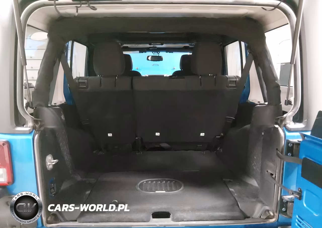 2016 Jeep Wrangler Unlimited Willys Wheeler VIN:1C4BJWDG8GL278105 - 17