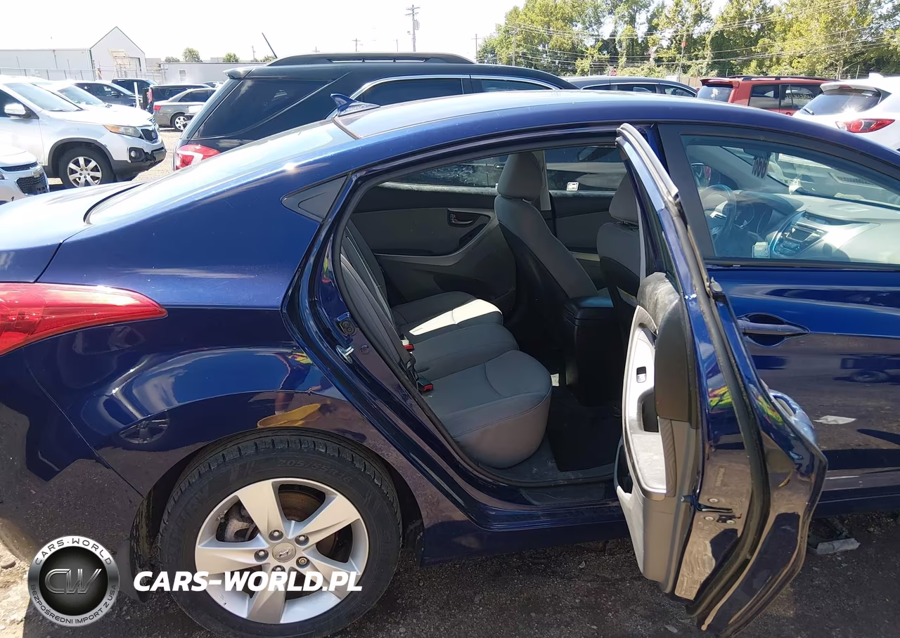 2013 Hyundai Elantra Gls VIN:5NPDH4AE2DH419939 - 8