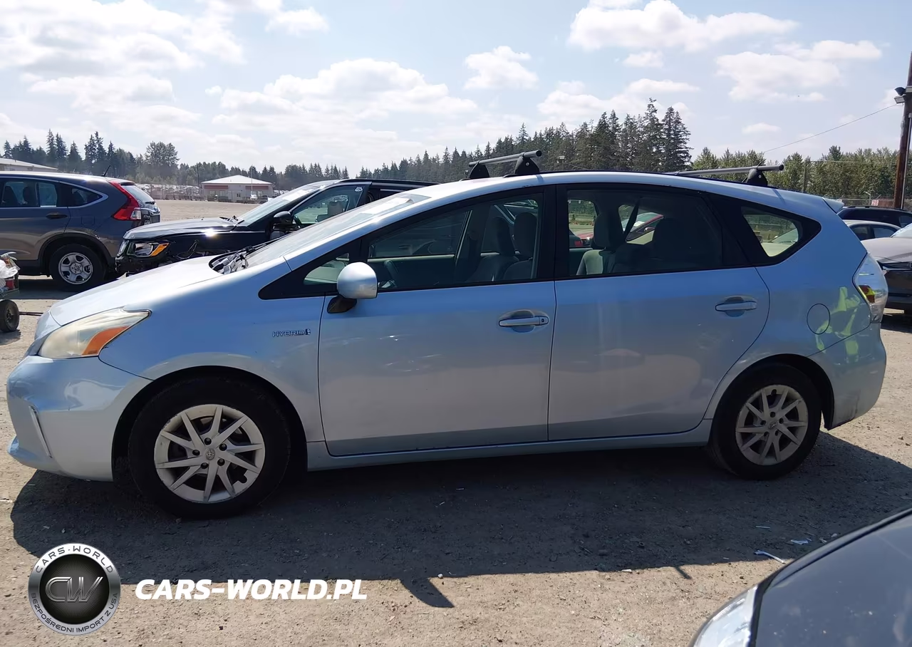2012 Toyota Prius V Three VIN:JTDZN3EU1C3105185 - 14