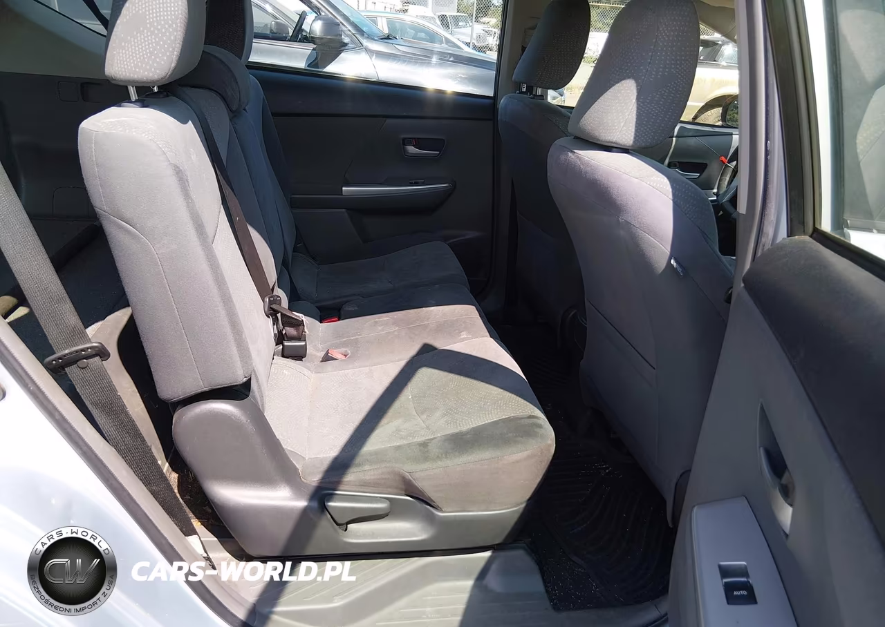 2012 Toyota Prius V Three VIN:JTDZN3EU1C3105185 - 8