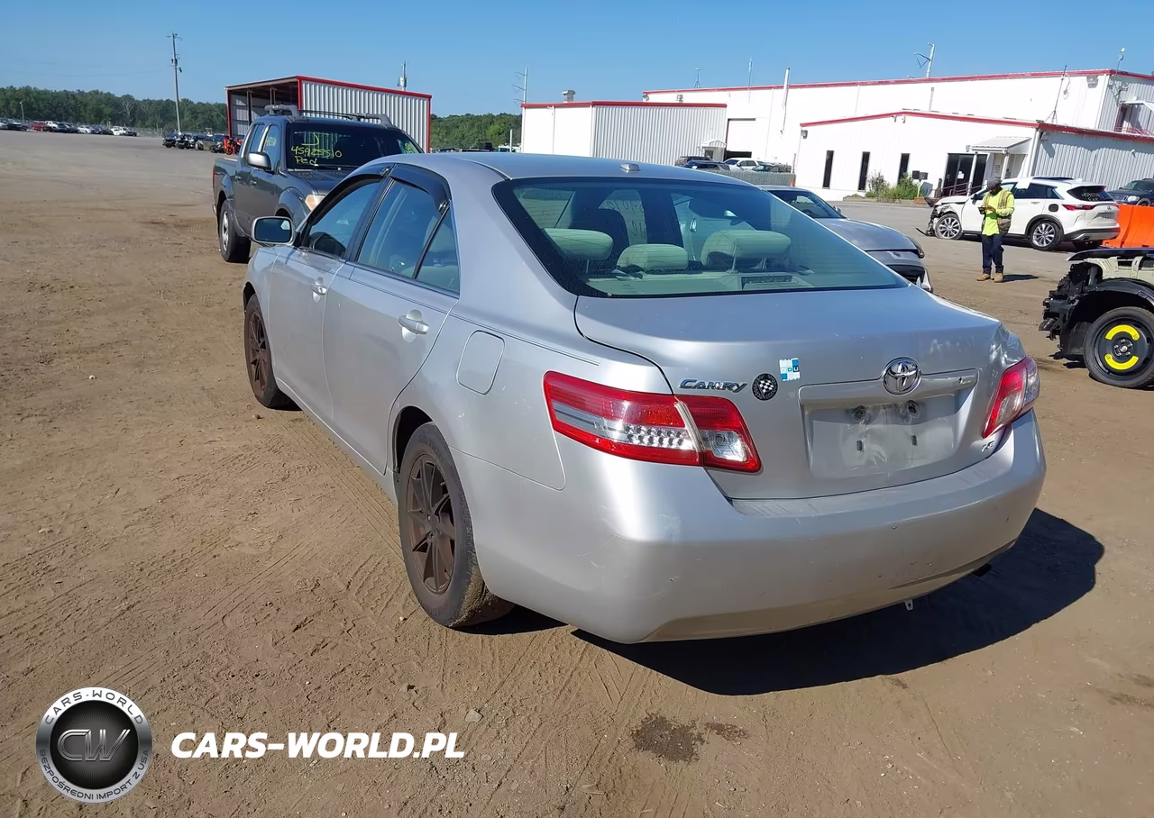 2010 Toyota Camry Le VIN:4T1BF3EK6AU061927 - 3