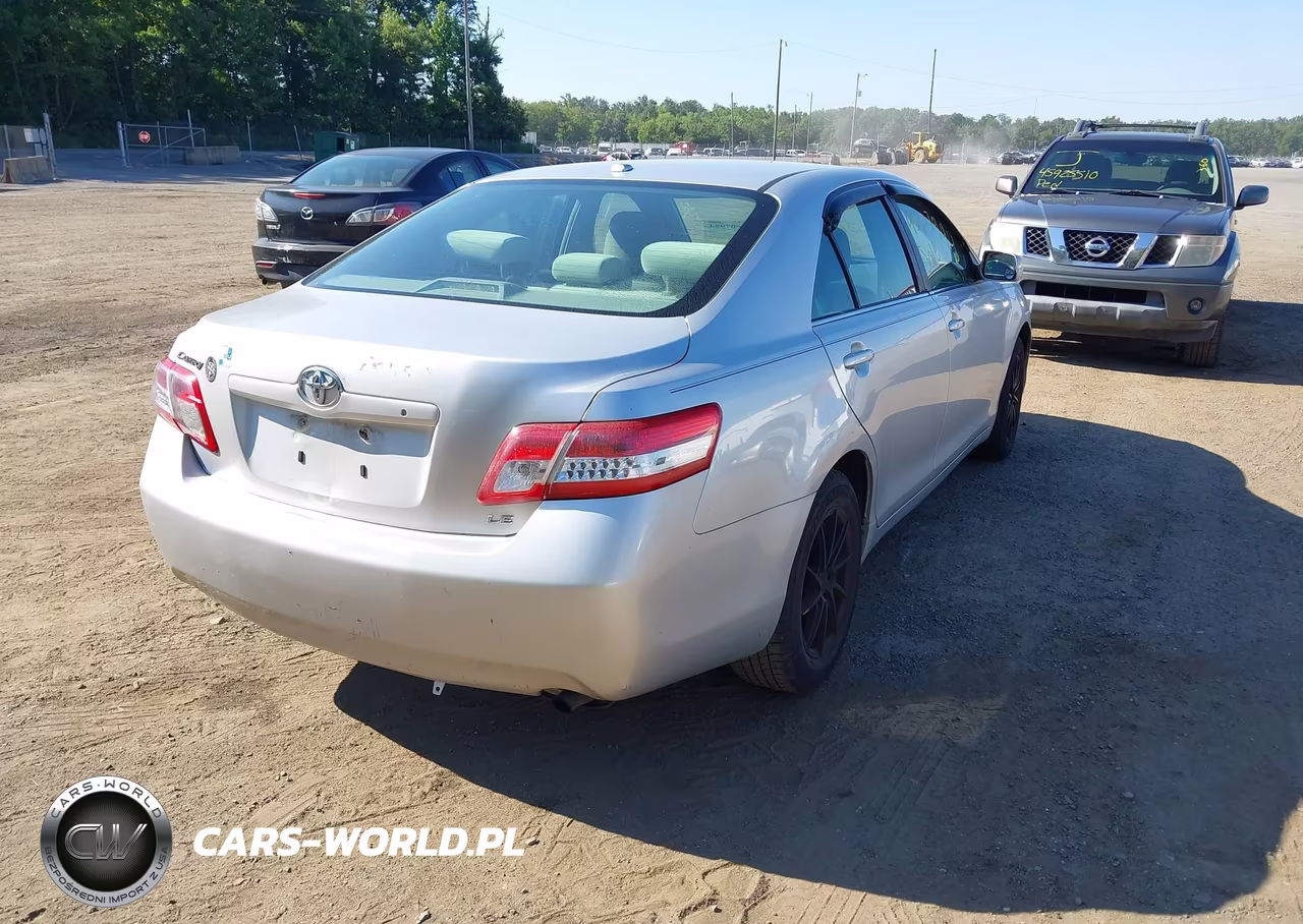 2010 Toyota Camry Le VIN:4T1BF3EK6AU061927 - 4