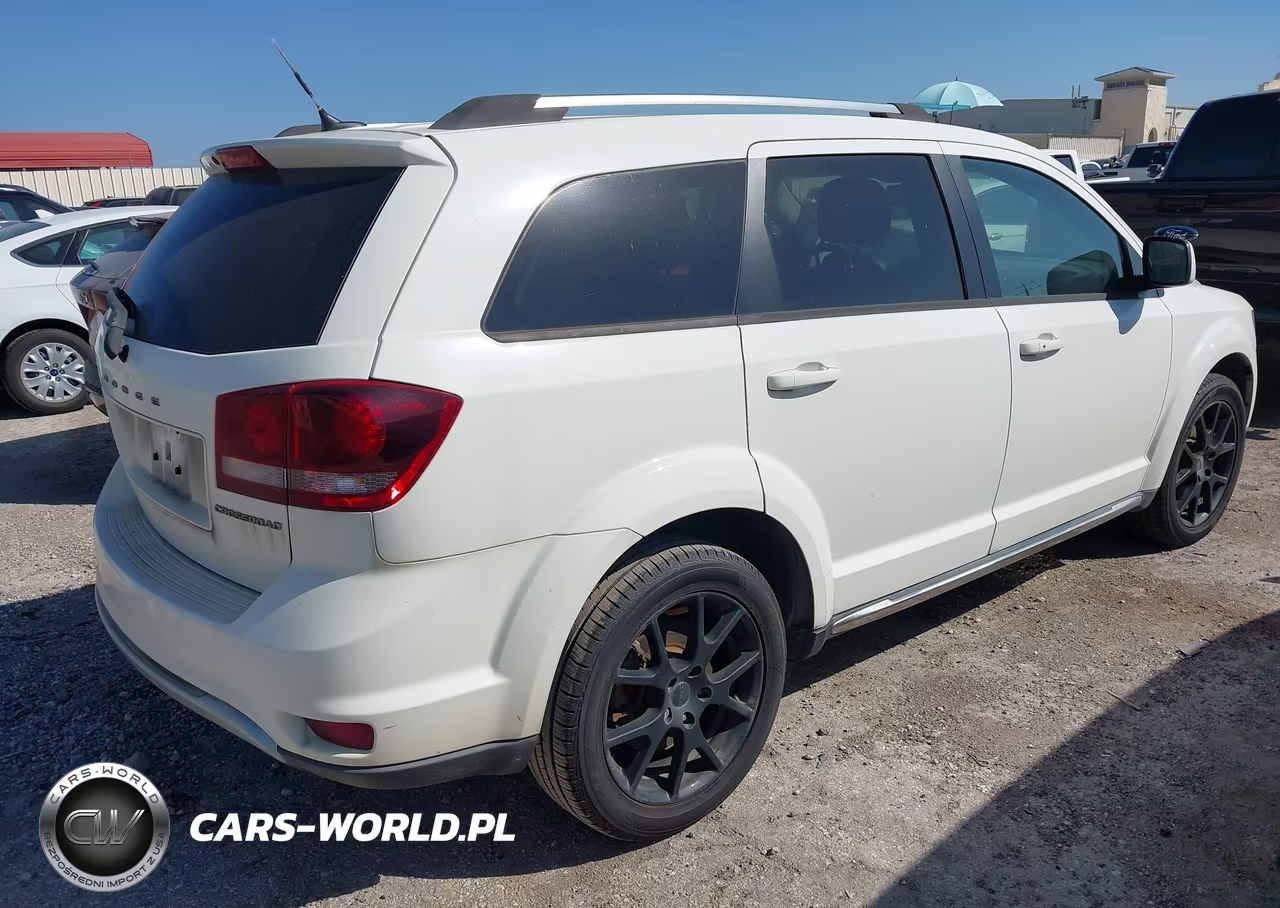 2016 Dodge Journey Crossroad Plus VIN:3C4PDCGB5GT186384 - 4