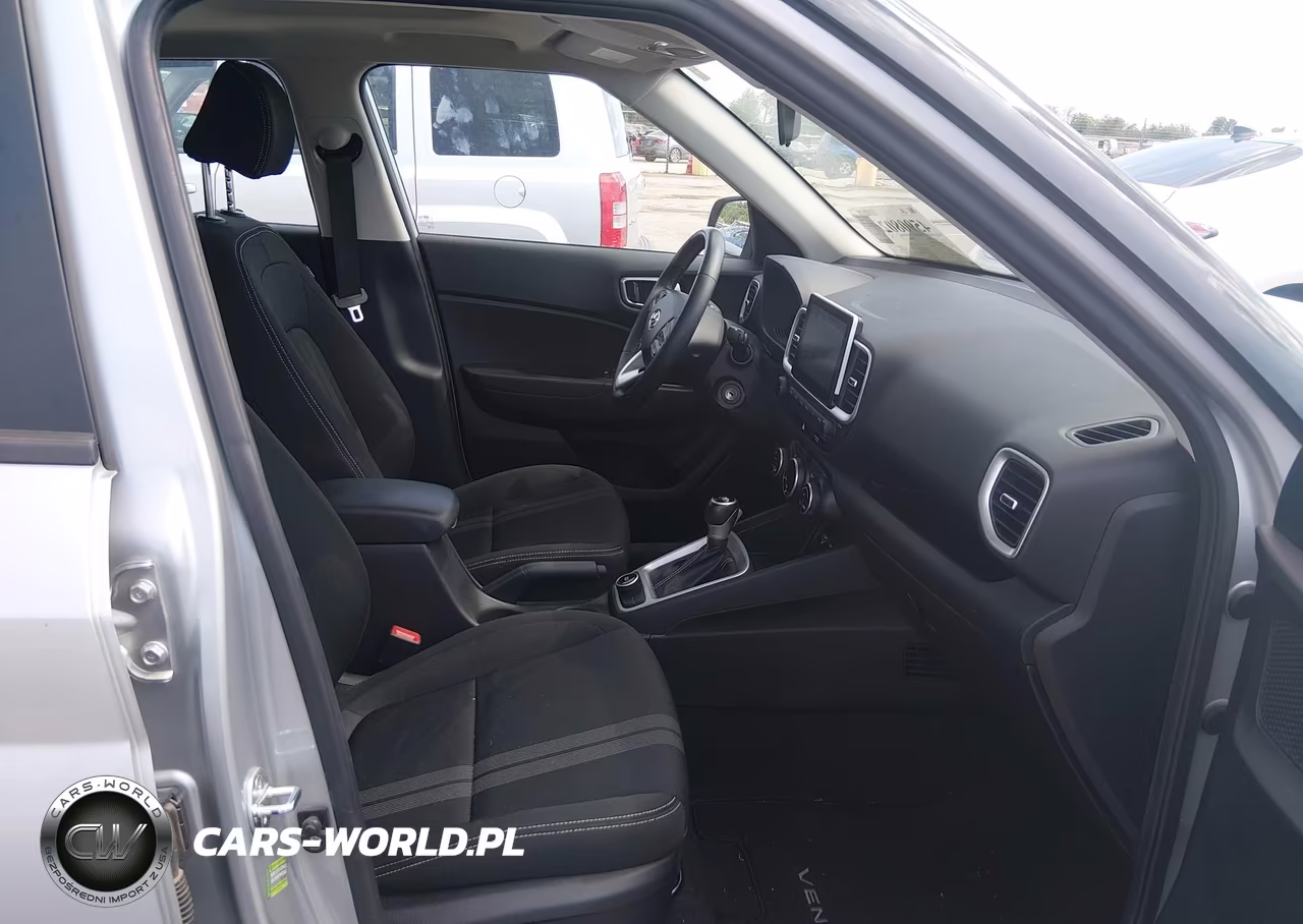 2023 Hyundai Venue Sel VIN:KMHRC8A35PU223574 - 5