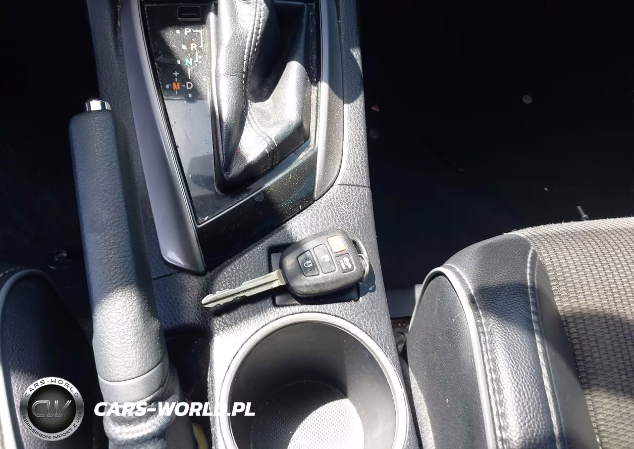 2015 Toyota Corolla S Plus VIN:2T1BURHE7FC401853 - 11