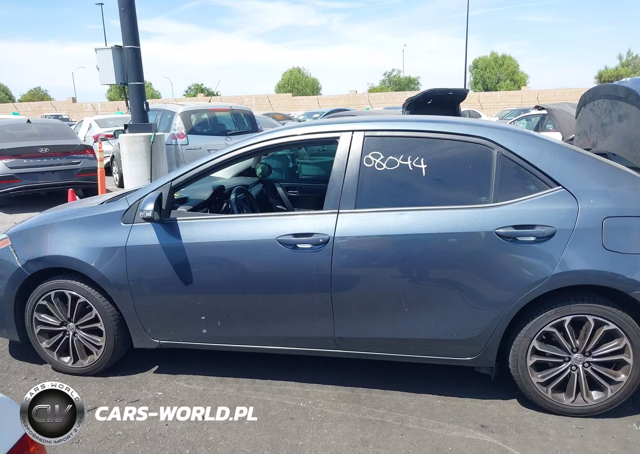 2015 Toyota Corolla S Plus VIN:2T1BURHE7FC401853 - 14