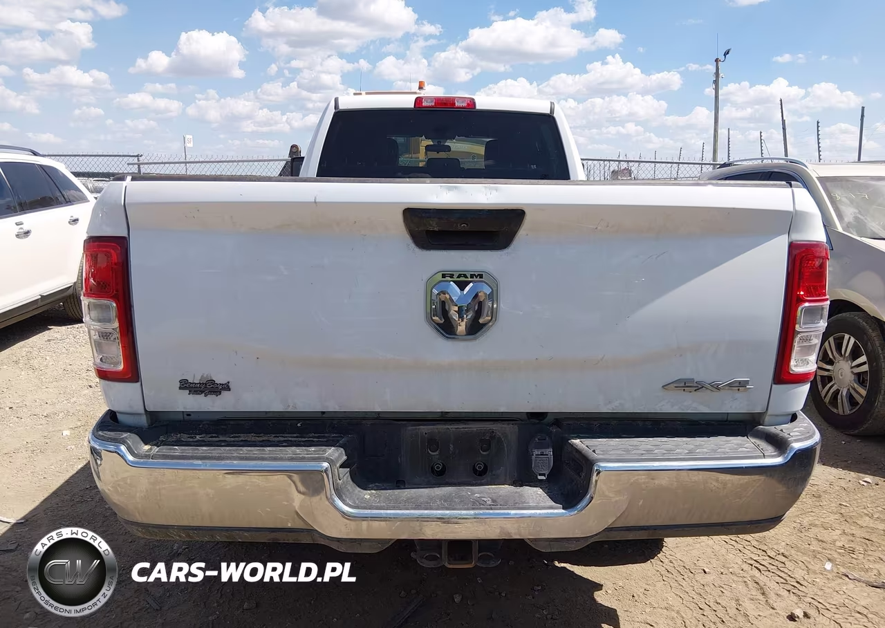 2024 Ram 2500 Tradesman 4X4 8' Box VIN:3C6UR5HL4RG125571 - 17