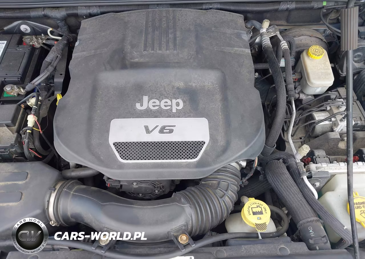 2015 Jeep Wrangler Unlimited Sahara VIN:1C4BJWEG7FL700409 - 10