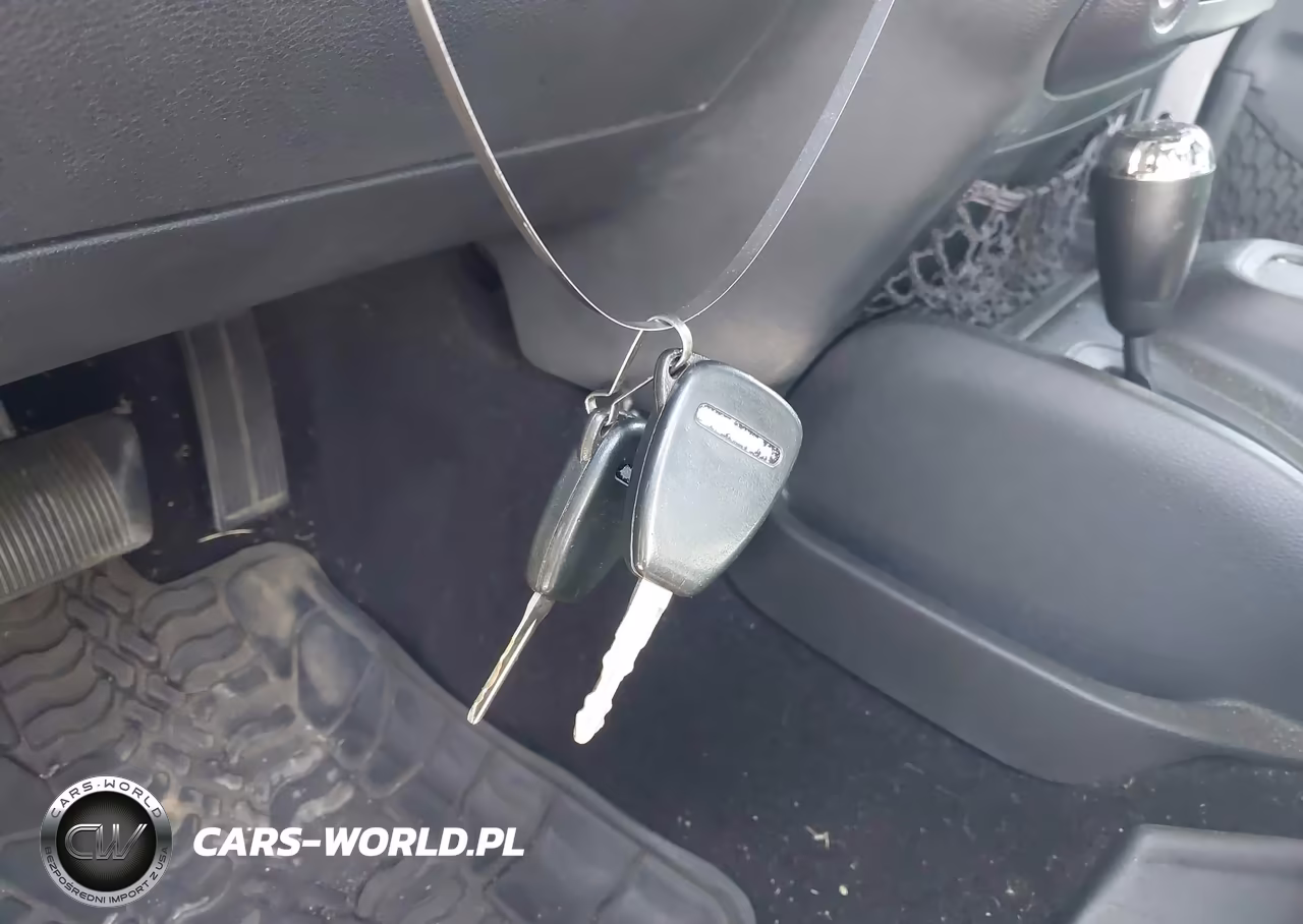 2015 Jeep Wrangler Unlimited Sahara VIN:1C4BJWEG7FL700409 - 11