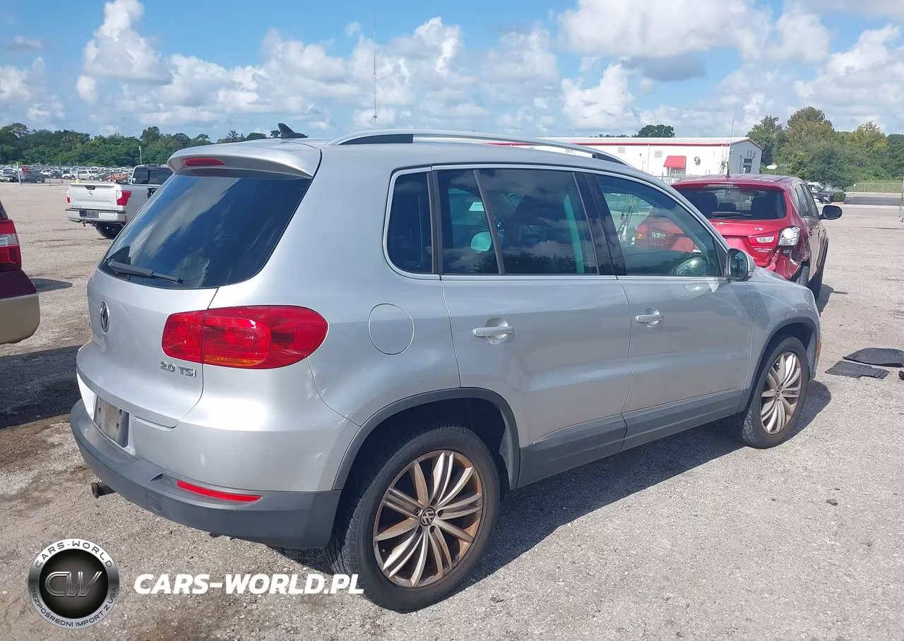 2012 Volkswagen Tiguan Se VIN:WVGAV7AX3CW520376 - 4