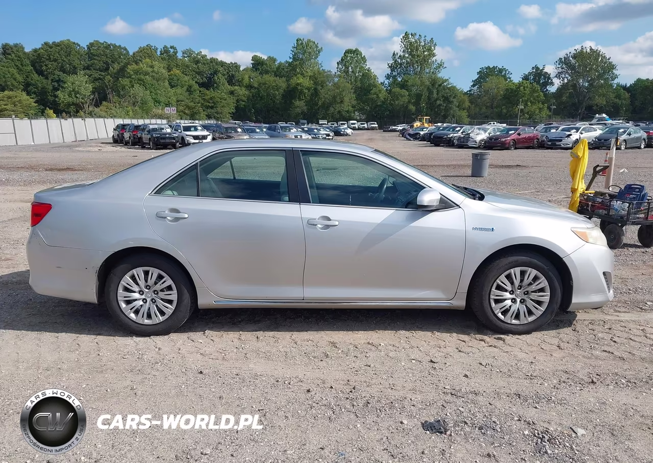 2014 Toyota Camry Hybrid Le VIN:4T1BD1FK3EU101220 - 13