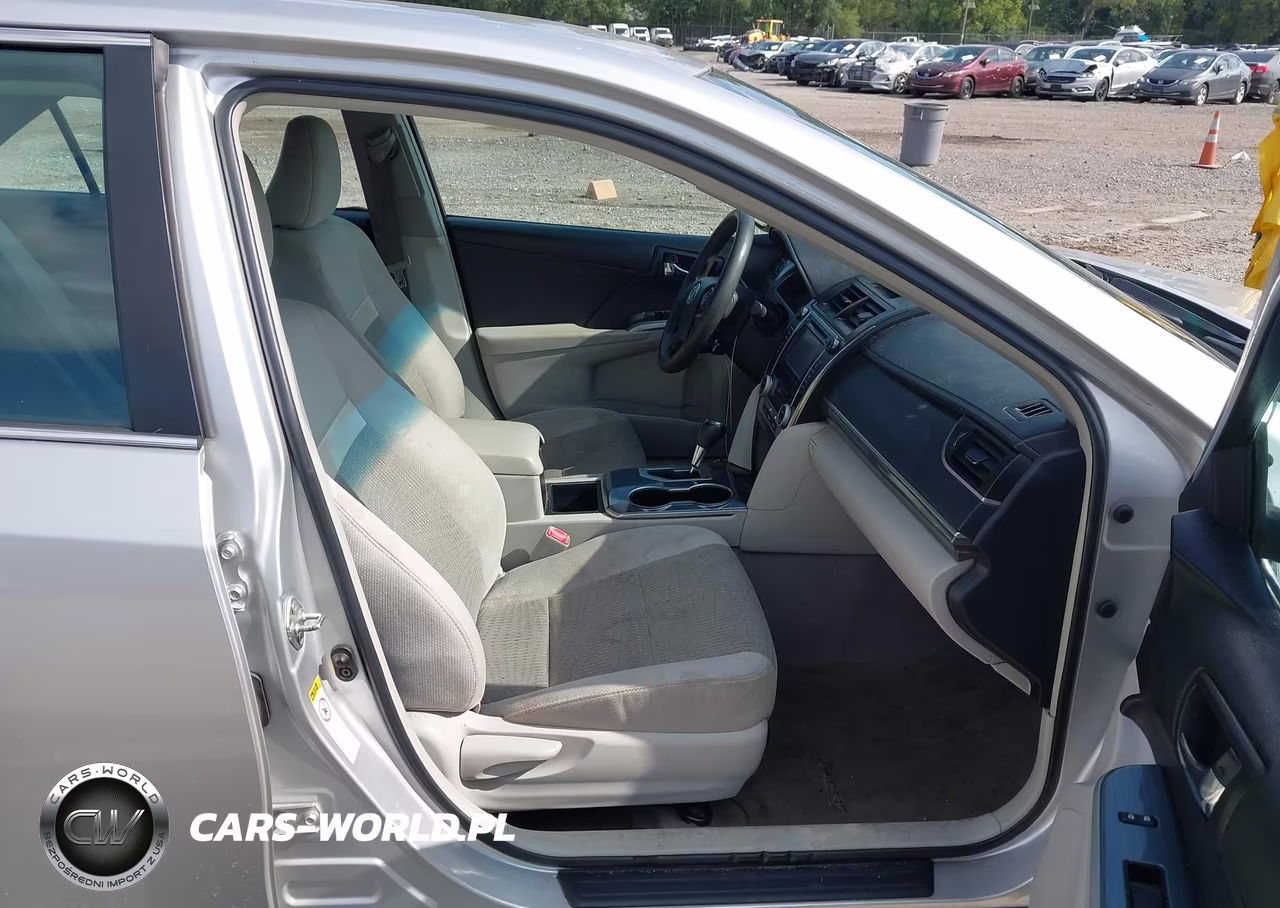 2014 Toyota Camry Hybrid Le VIN:4T1BD1FK3EU101220 - 5