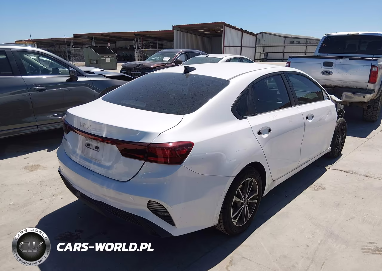 2024 Kia Forte Lxs VIN:3KPF24AD1RE772783 - 4