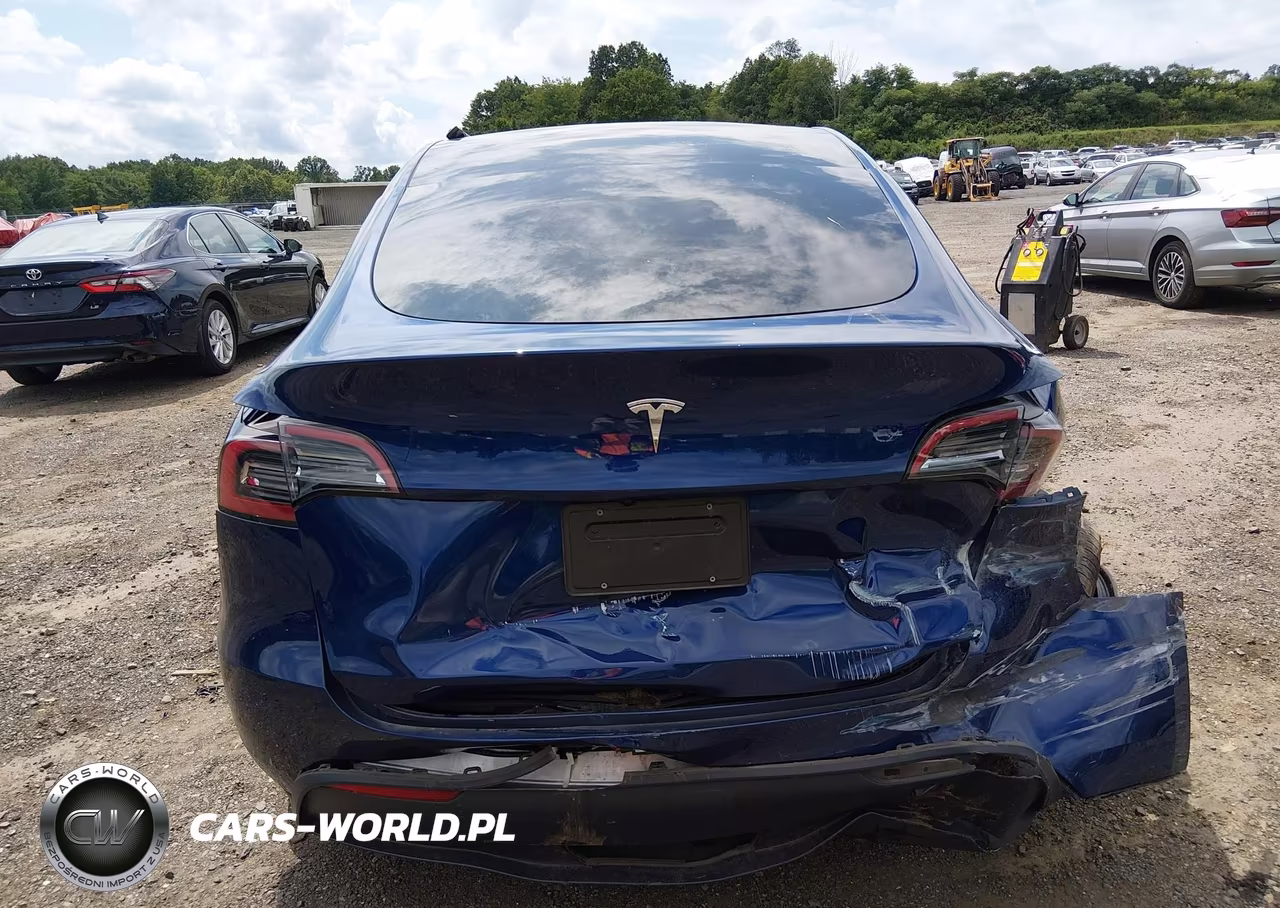 2024 Tesla Model Y Long Range Single Motor Rear-Wheel Drive-Rwd VIN:7SAYGDED9RF162888 - 16