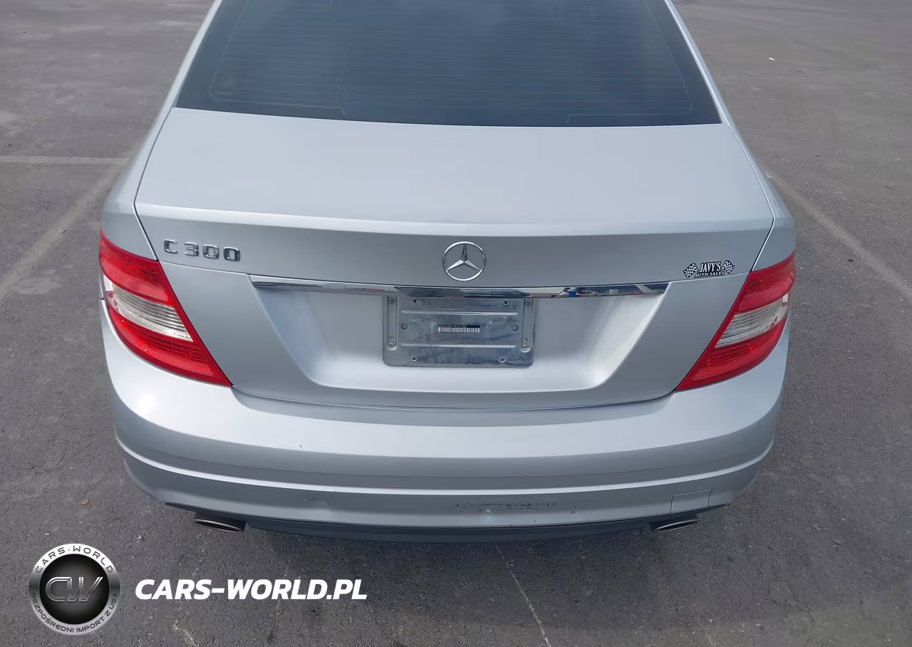 2010 Mercedes-Benz C 300 Sport VIN:WDDGF5EB1AF427583 - 6