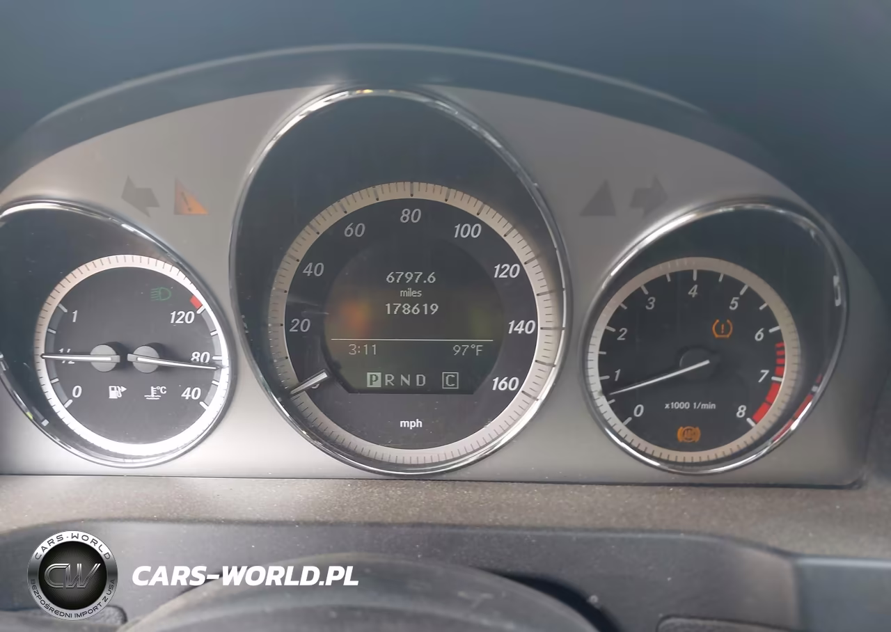 2010 Mercedes-Benz C 300 Sport VIN:WDDGF5EB1AF427583 - 7