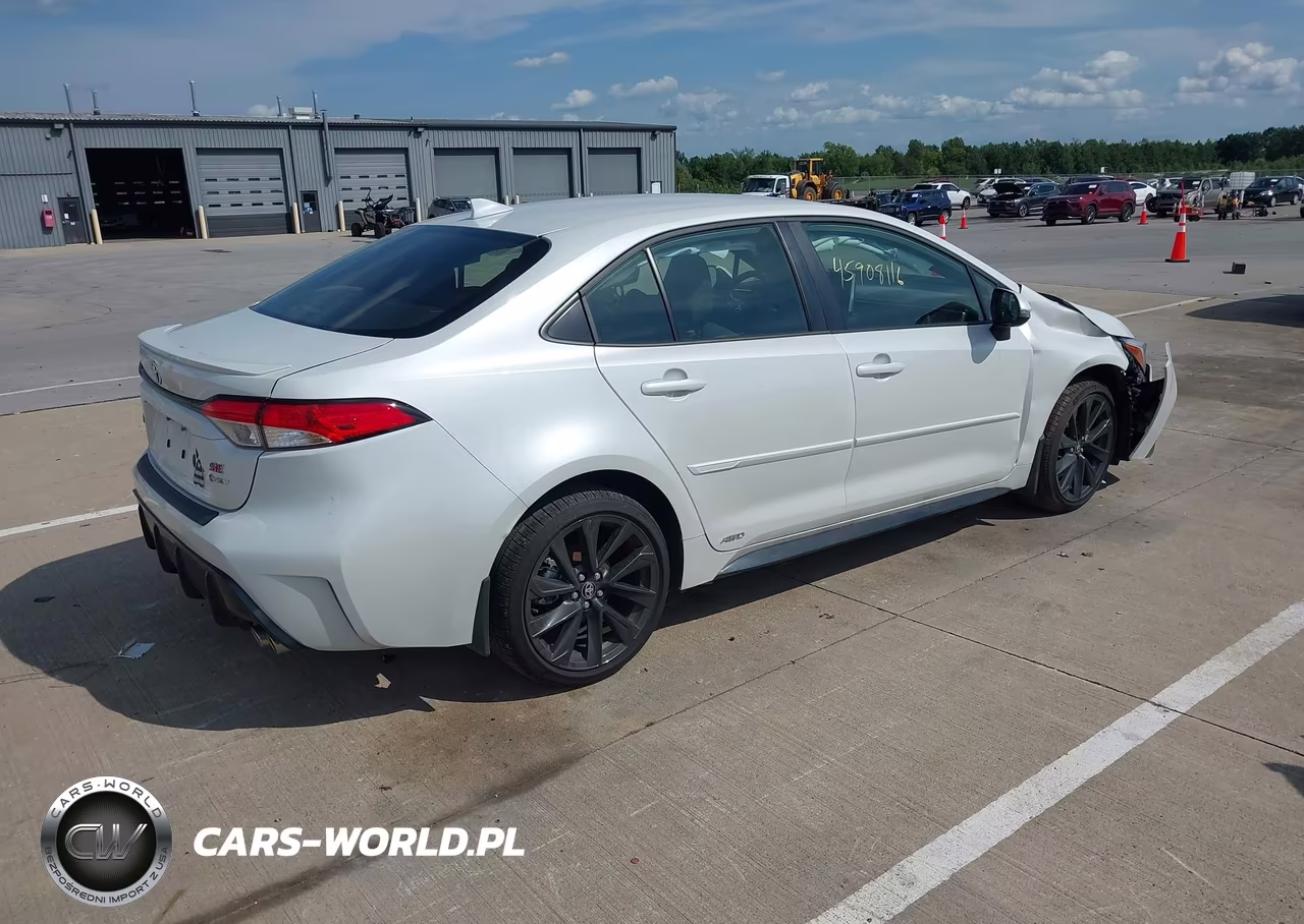 2026 Toyota Corolla Hybrid Hybrid Se VIN:JTDBDMHE6T3029669 - 4