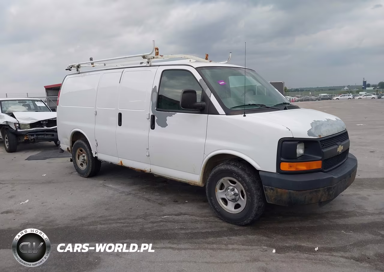 2007 Chevrolet Express Work Van VIN:1GCFH15T271185782 - 1