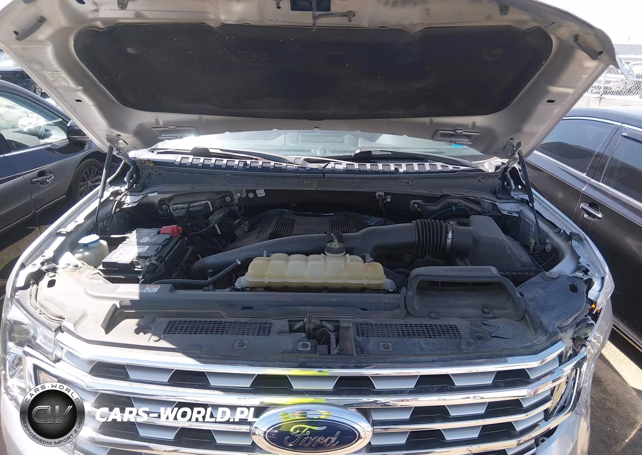 2019 Ford Expedition Max Limited VIN:1FMJK2AT0KEA69615 - 10