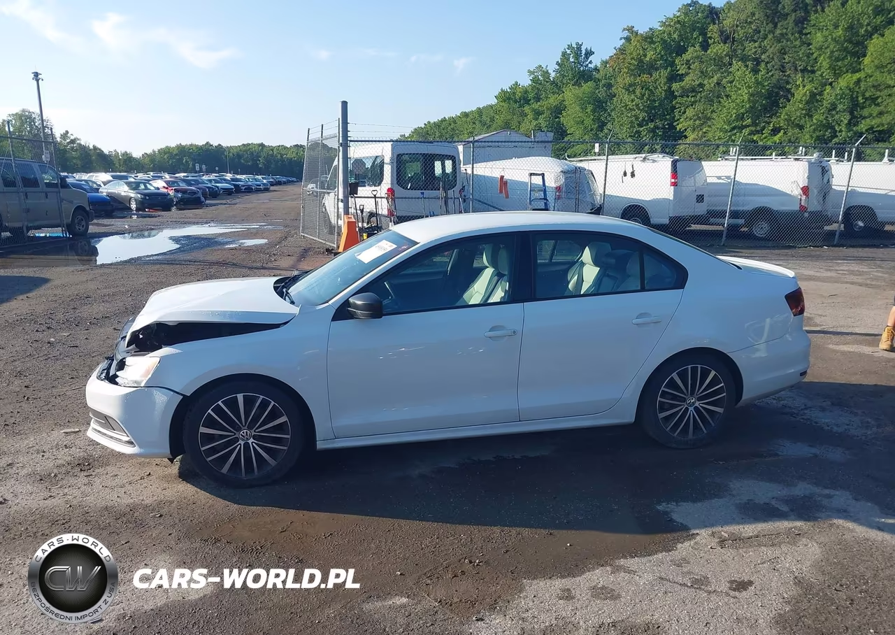 2016 Volkswagen Jetta 1.8T Sport VIN:3VWD17AJ5GM298936 - 14