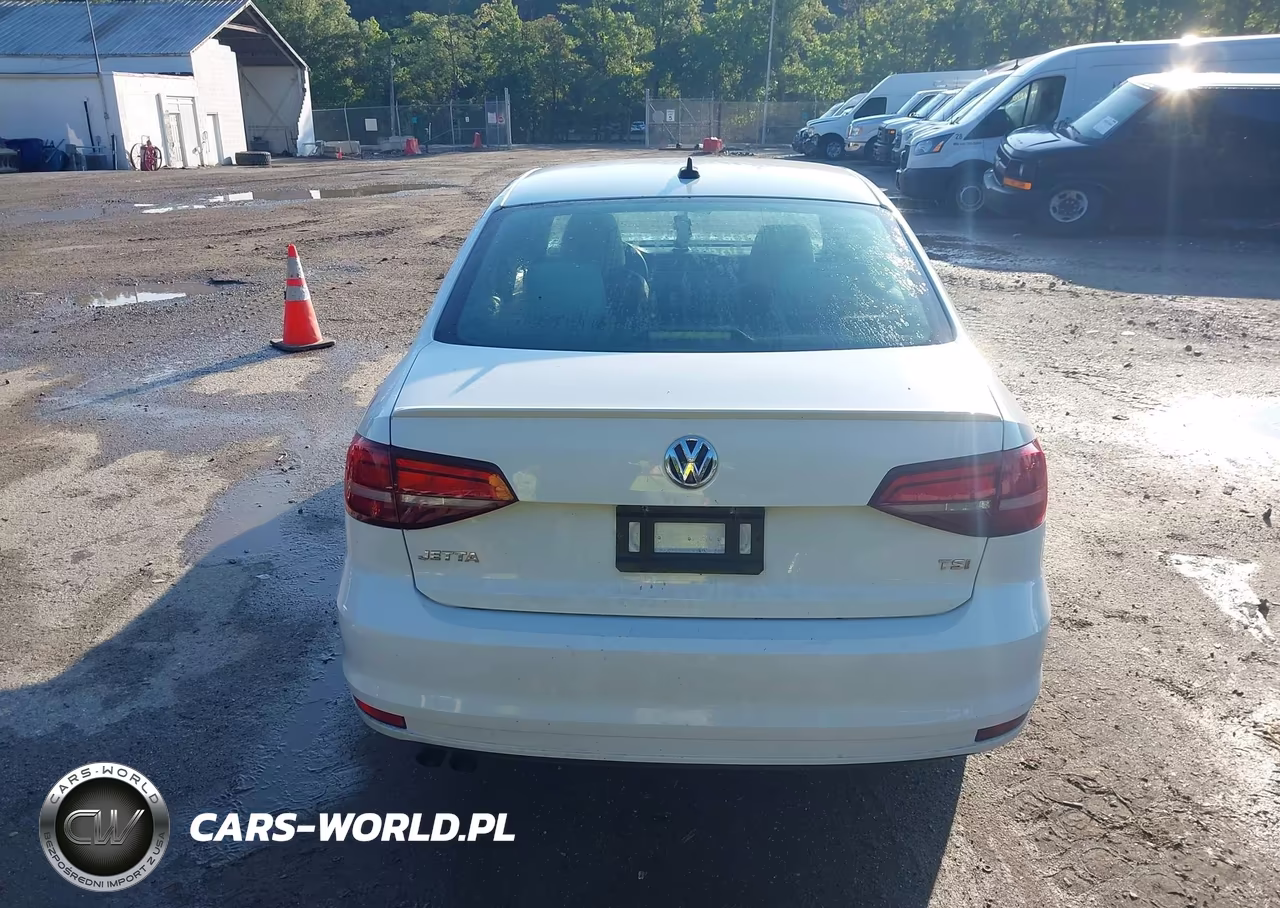 2016 Volkswagen Jetta 1.8T Sport VIN:3VWD17AJ5GM298936 - 16