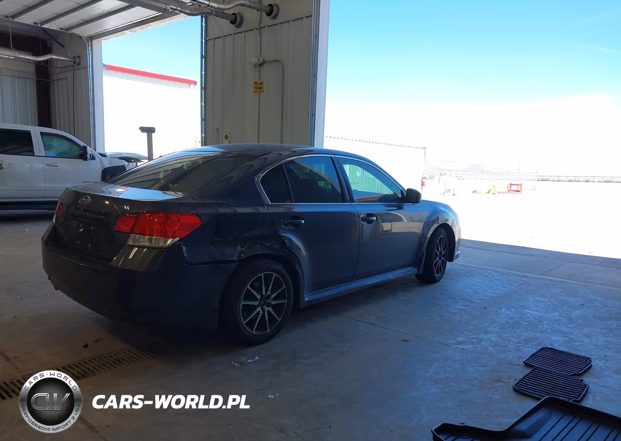 2011 Subaru Legacy 2.5I Premium VIN:4S3BMBC63B3255185 - 4