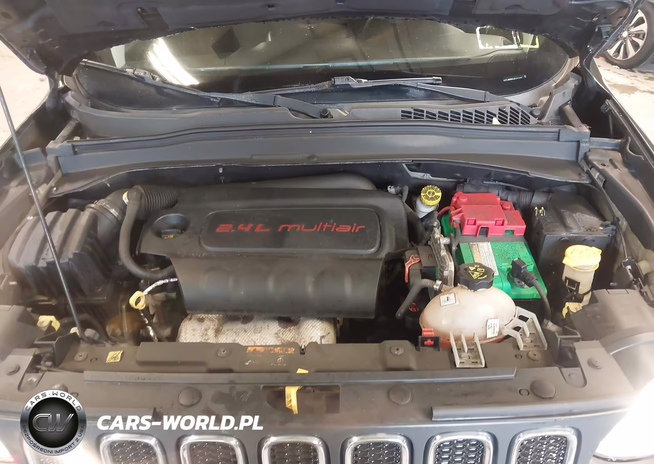 2018 Jeep Renegade Latitude 4X4 VIN:ZACCJBBB0JPJ11127 - 10
