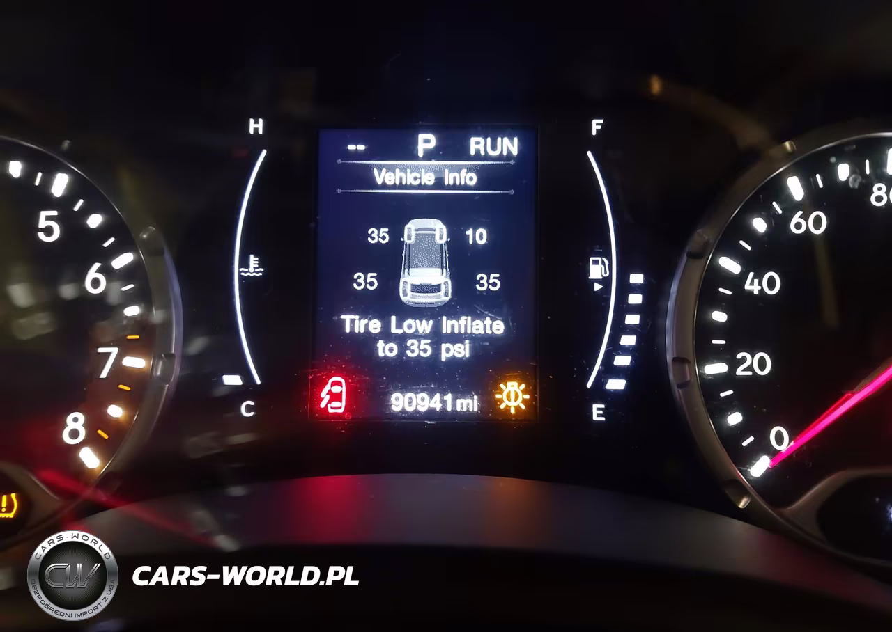 2018 Jeep Renegade Latitude 4X4 VIN:ZACCJBBB0JPJ11127 - 15