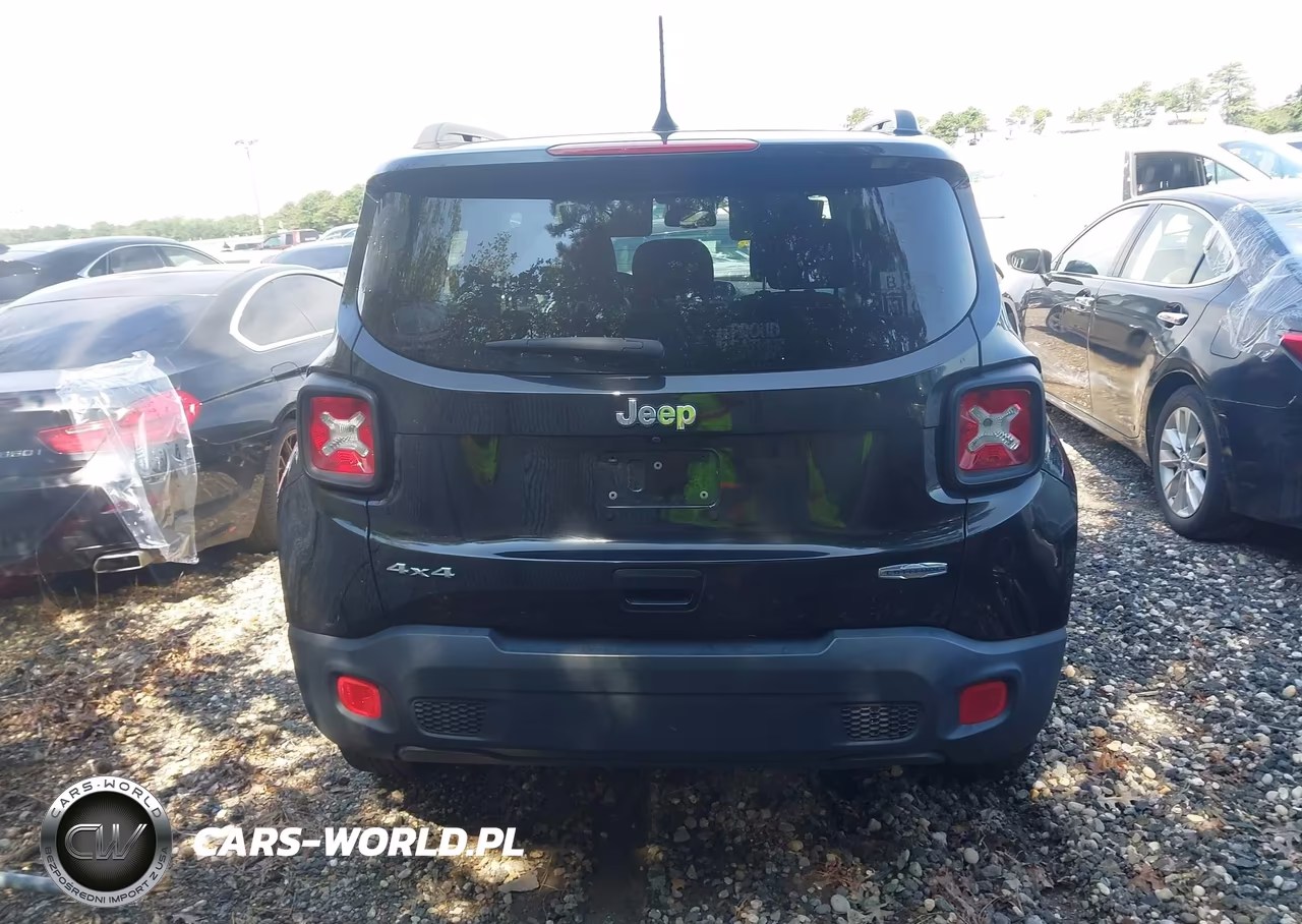 2018 Jeep Renegade Latitude 4X4 VIN:ZACCJBBB0JPJ11127 - 16