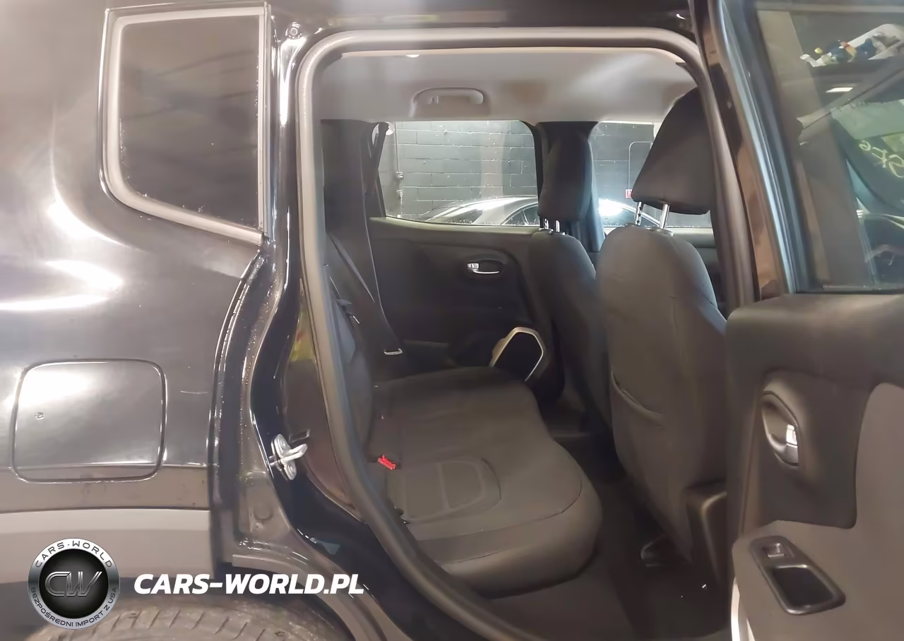 2018 Jeep Renegade Latitude 4X4 VIN:ZACCJBBB0JPJ11127 - 8