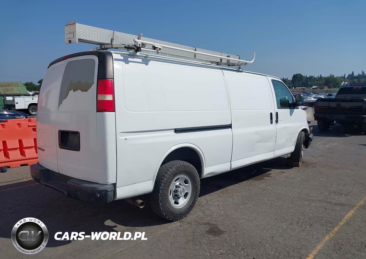 2008 Chevrolet Express Cargo Van Work Van VIN:1GCHG39K381229623 - 4