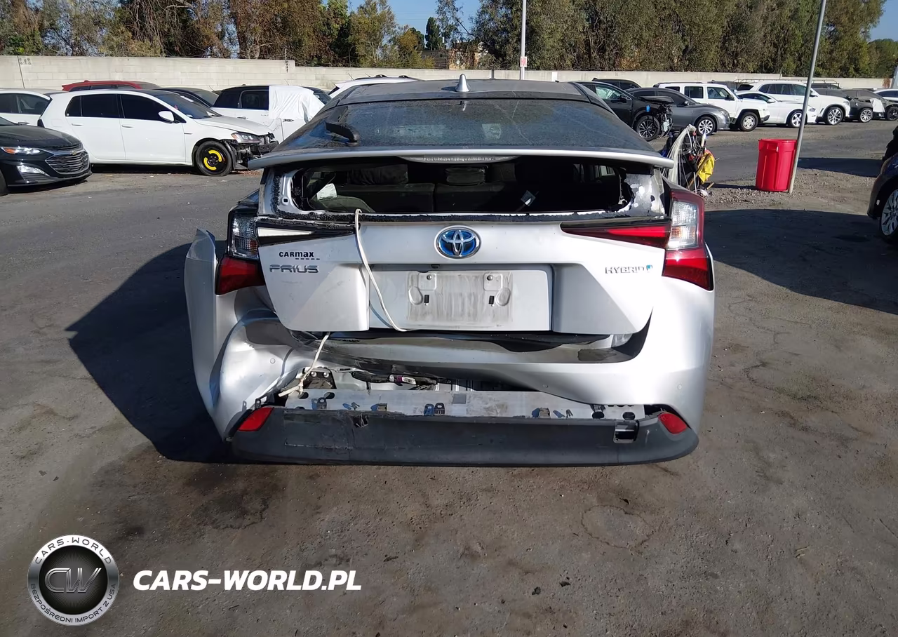 2020 Toyota Prius Le VIN:JTDKARFU1L3103516 - 16
