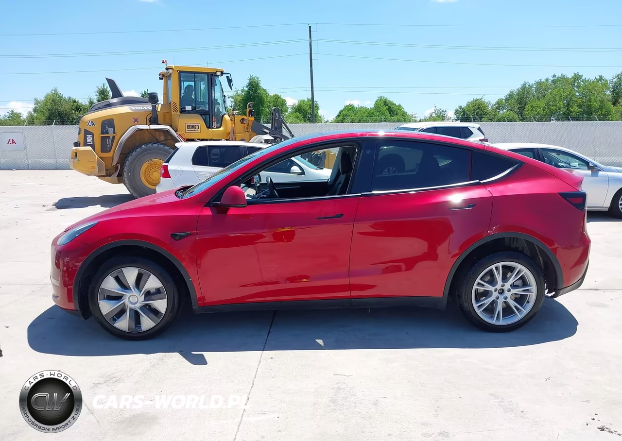 2024 Tesla Model Y VIN:7SAYGDEE5RA217617 - 13