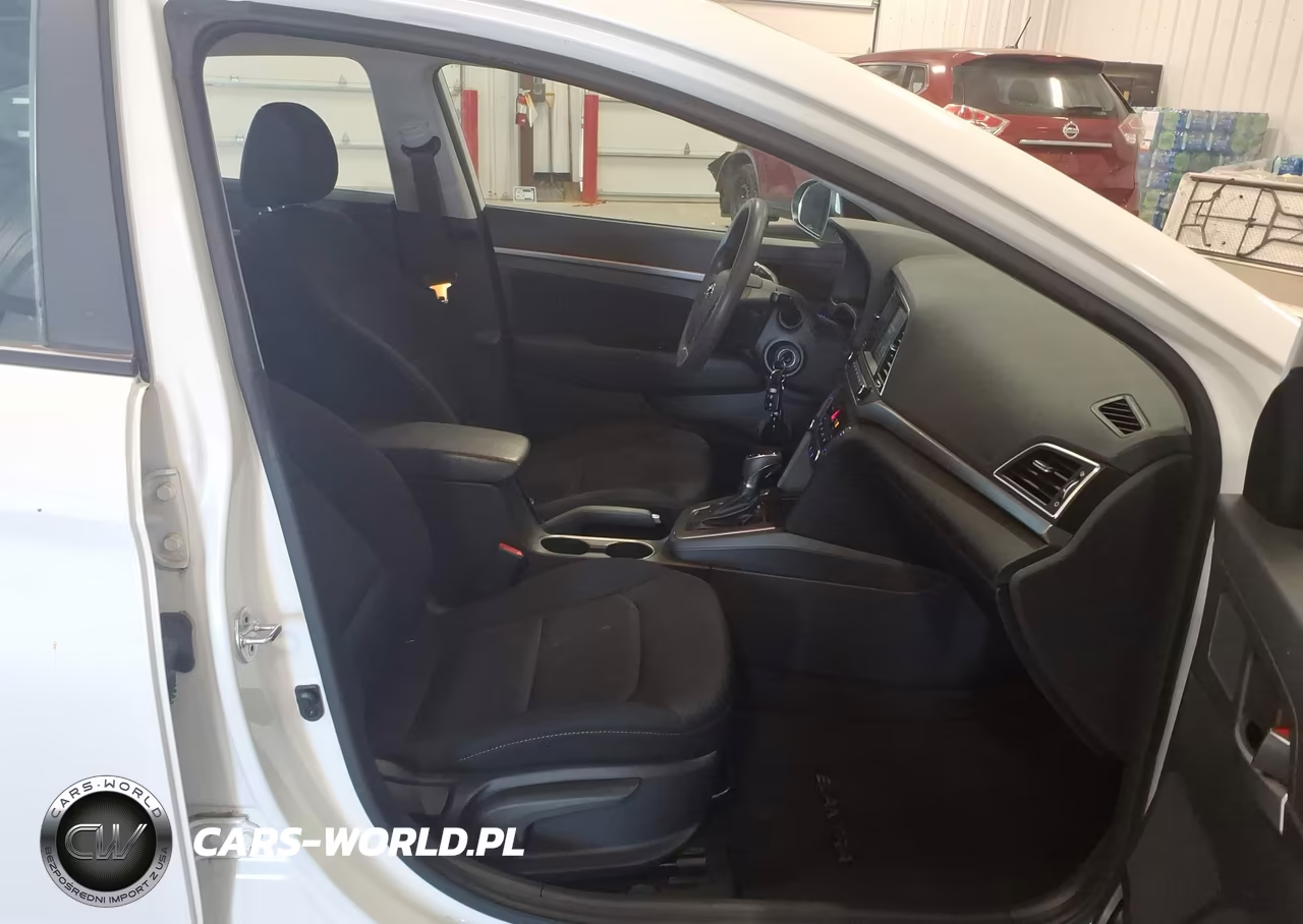 2018 Hyundai Elantra Sel VIN:5NPD84LFXJH392006 - 5