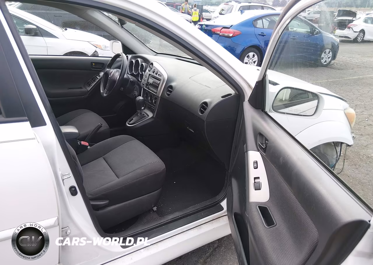 2008 Pontiac Vibe VIN:5Y2SL65828Z415295 - 5