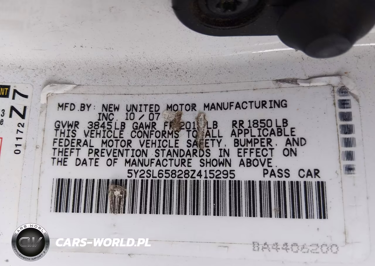 2008 Pontiac Vibe VIN:5Y2SL65828Z415295 - 9