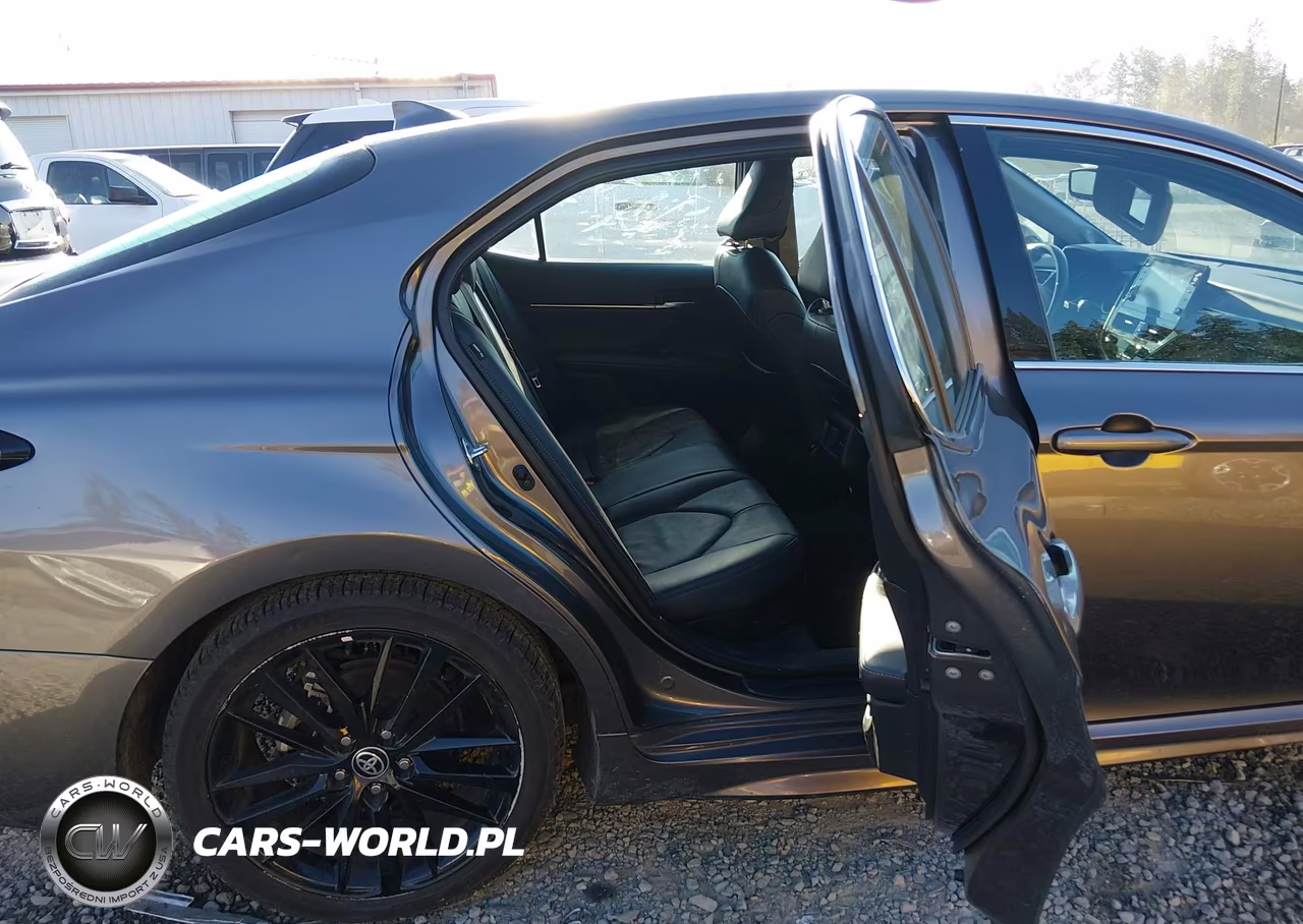 2024 Toyota Camry Hybrid Xse VIN:4T1K31AK2RU621621 - 8