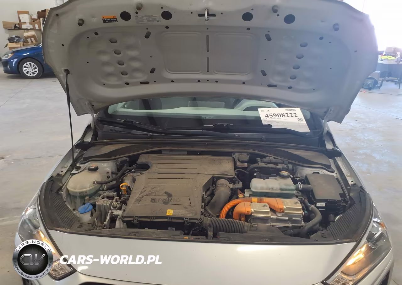 2020 Hyundai Ioniq Hybrid Blue VIN:KMHC65LC1LU219069 - 10