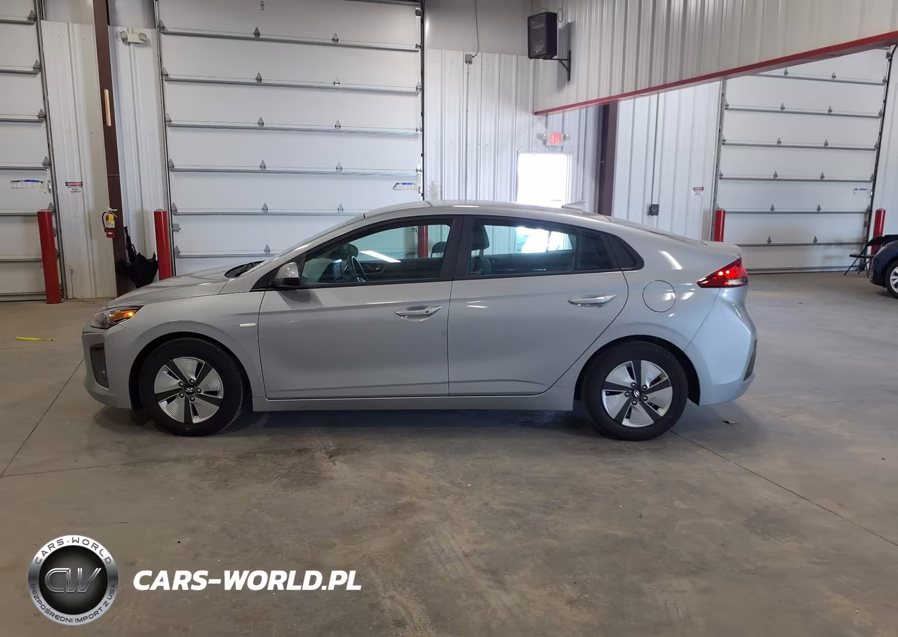 2020 Hyundai Ioniq Hybrid Blue VIN:KMHC65LC1LU219069 - 14