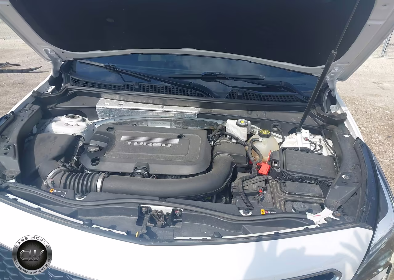 2019 Cadillac Xt4 Sport VIN:1GYFZFR48KF214477 - 10