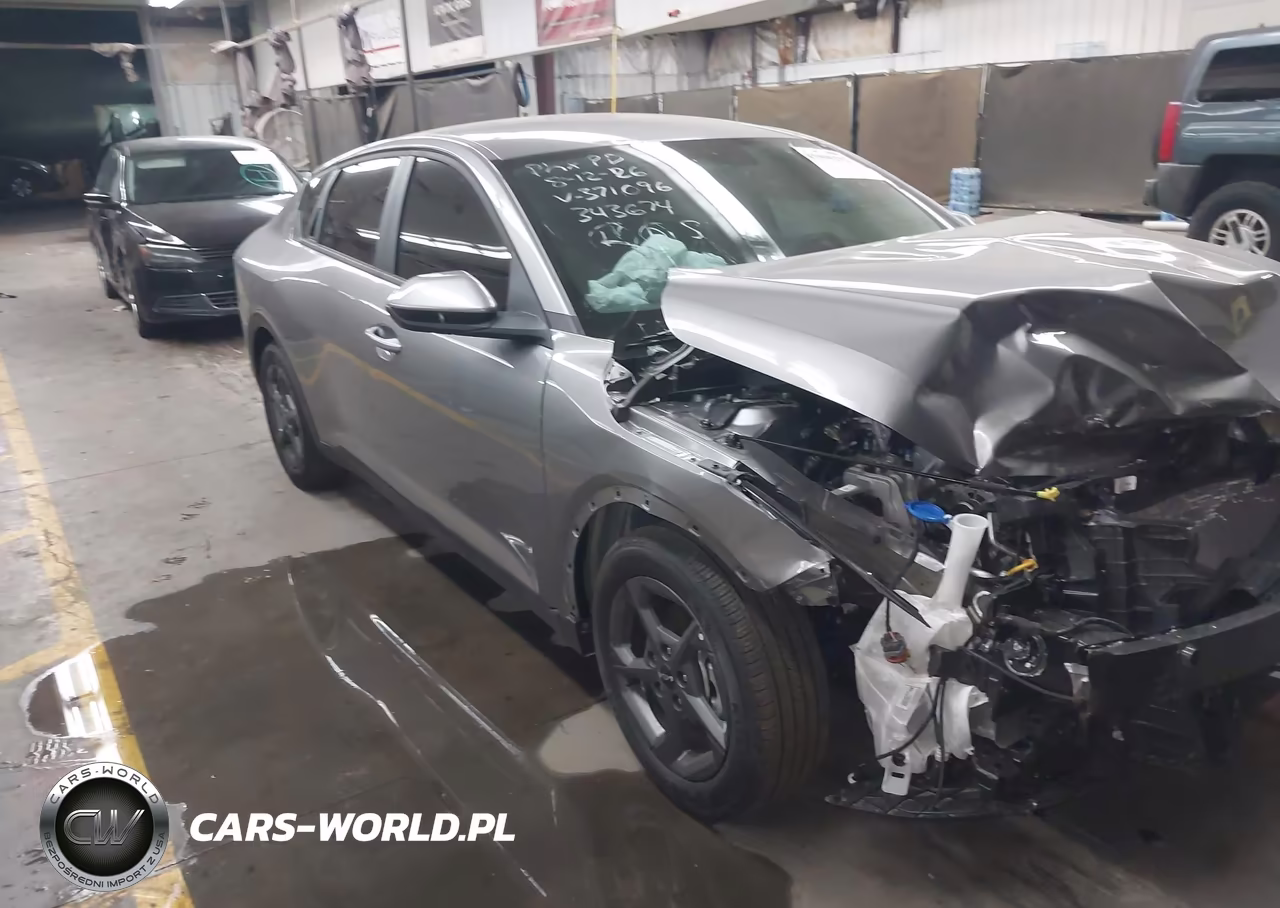 2026 Kia K4 Lxs VIN:3KPFT4DE3TE371096 - 1