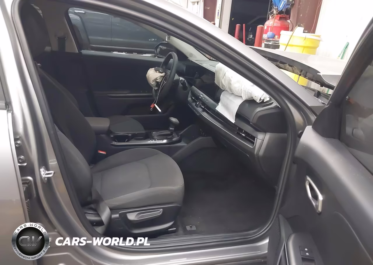 2026 Kia K4 Lxs VIN:3KPFT4DE3TE371096 - 5